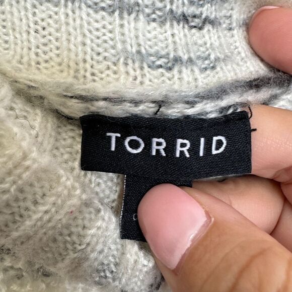 Torrid Pullover Turtle Neck Sweater - Picture 4 of 7
